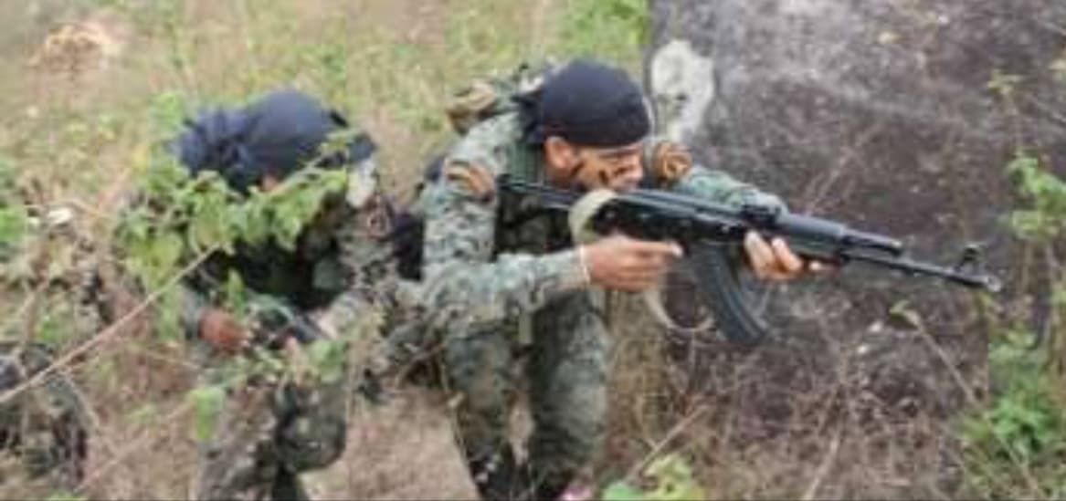 आज सुबह-सुबह सुरक्षा बलों ने 8 नक्सलियों को मुठभेड़ में मार गिराया..