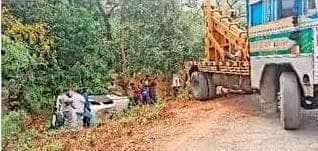 बांका में अपराधियों का पीछा कर रही पुलिस जीप पलटी, 6 पुलिसकर्मी घायल