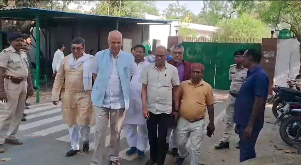 राहुल गांधी के आगमन से पहले कांग्रेस नेताओं ने लालू परिवार से की मुलाकात, जानें क्या हुई बात..