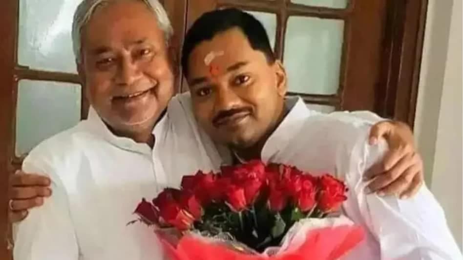 बॉलीवुड फिल्मों के हीरो की तरह राजनीति में एंट्री करेंगे CM नीतीश के बेटे निशांत!