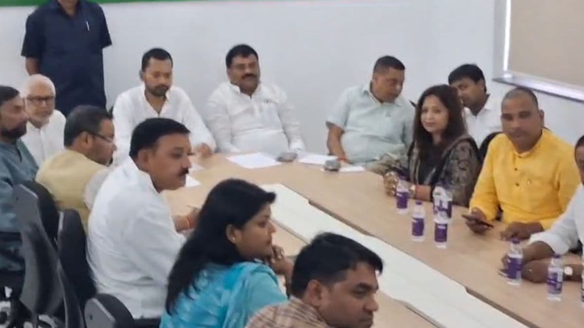 पार्टी की मजबूती है निशांत की पहली प्राथमिकता, JDU कार्यालय में प्रवक्ताओं के साथ की बड़ी बैठक