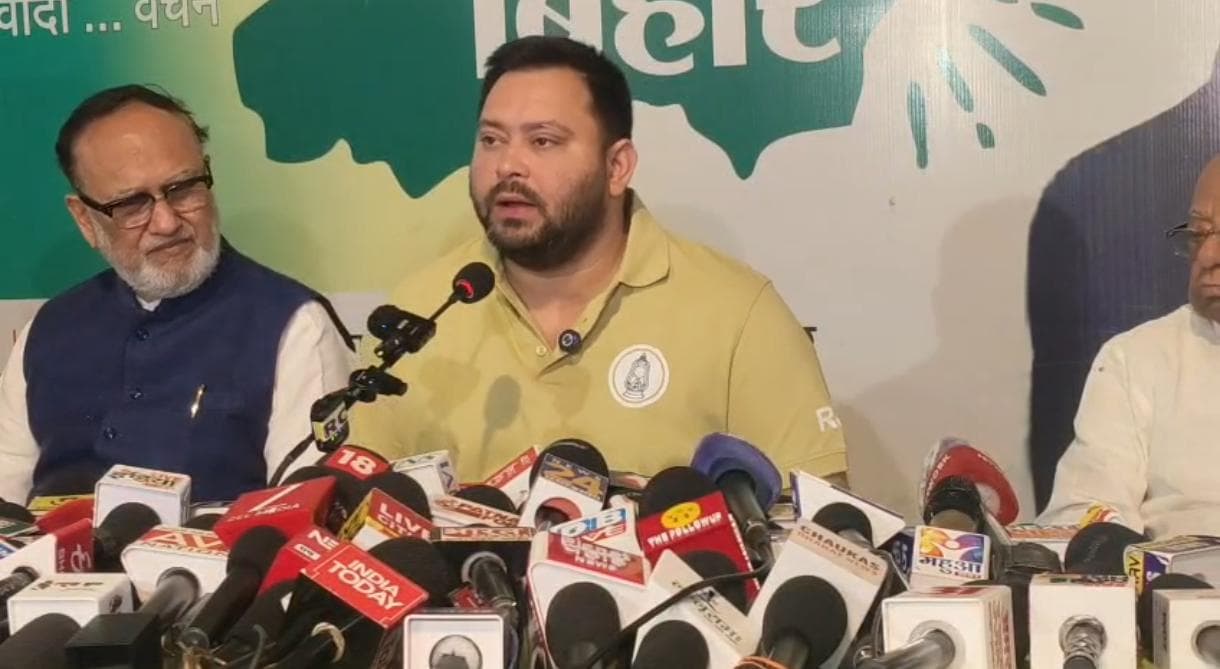 नीतीश ने बिहार का खजाना कर दिया खाली BJP ने किया बर्बाद, तेजस्वी ने नई सरकार गठन को लेकर कहा..