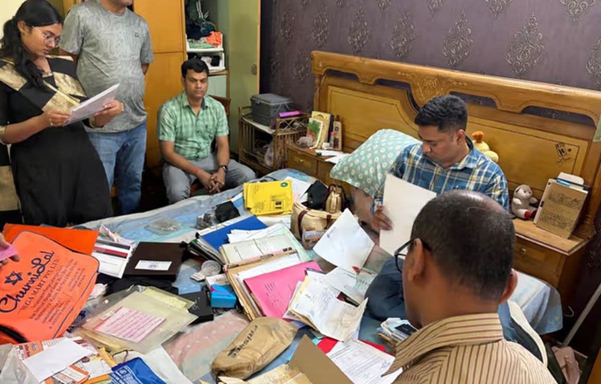 भ्रष्टाचार के विरुद्ध बिहार में जारी रहेगी कार्रवाई, सुबह सुबह SVU की टीम पहुंचे एग्जीक्यूटिव इंजीनियर के तीन ठिकानों पर