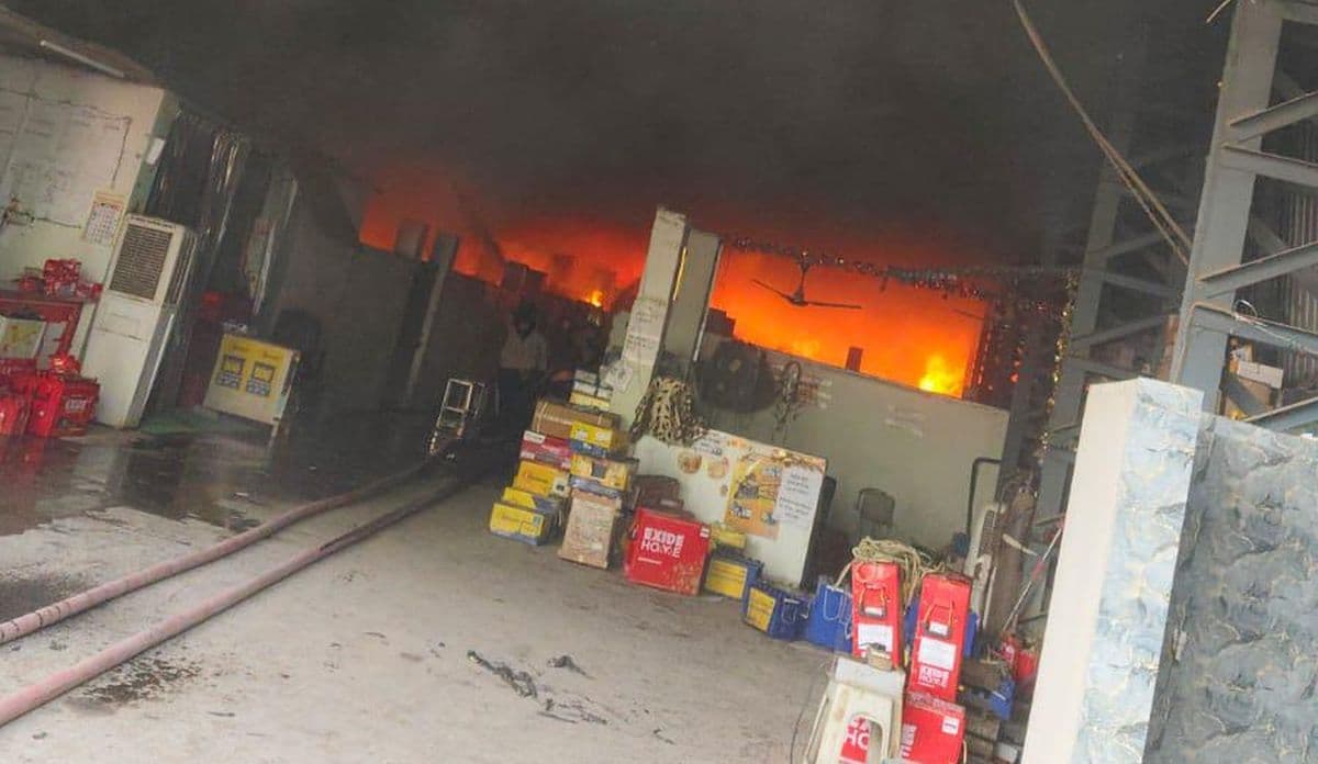 गया जी पुलिस लाइन में लगी आग, लाखों रूपये की संपत्ति का हुआ नुकसान