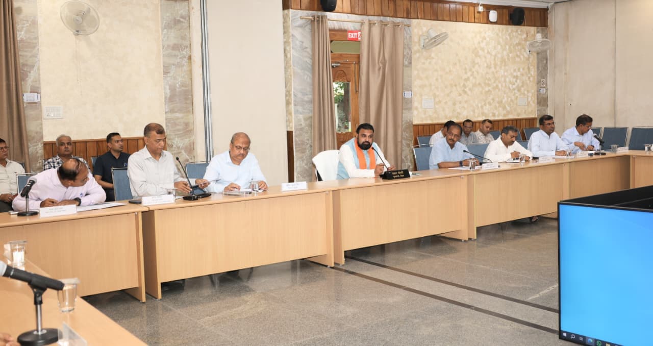 इको टूरिज्म के विकास को लेकर समग्र योजना तैयार करें - मुख्यमंत्री