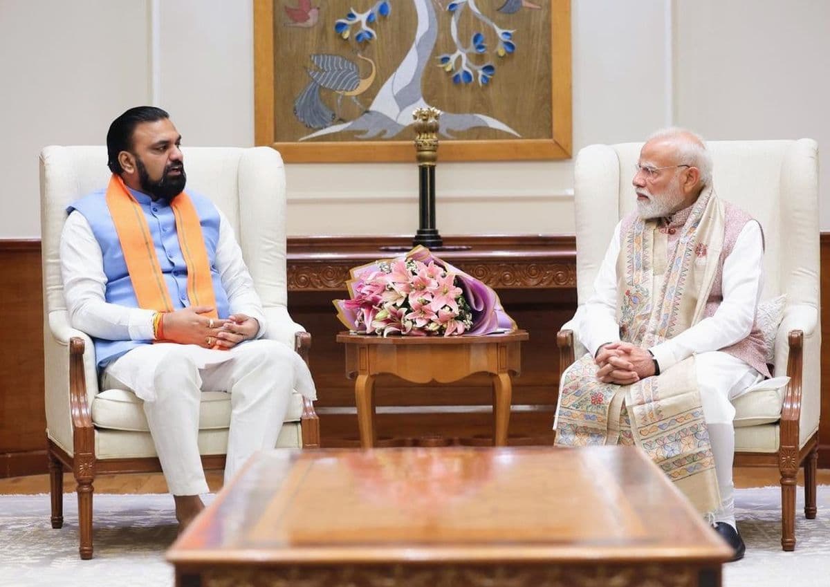 दिल्ली में PM मोदी से मिले बिहार के नए CM सम्राट, BJP अध्यक्ष के साथ महज 5 मिनट तक हुई बातचीत