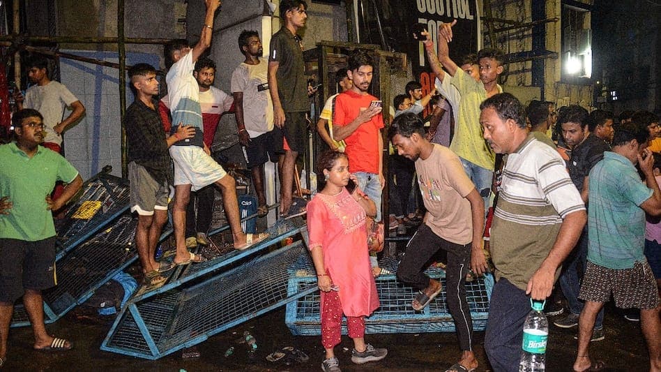 महिला डॉक्टर के साथ रेप और मर्डर की घटना के बाद कोलकाता के आरजी अस्पताल में आधी रात कैसे मची हिंसा !!!!