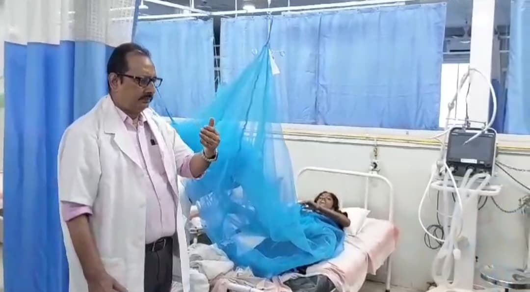 डेंगू के डंक से सावधान, अस्पतालों में बढ़ रही है मरीजों की संख्या..