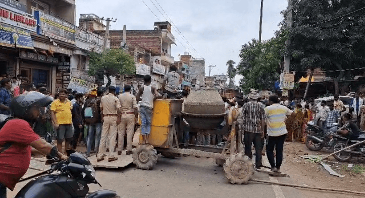 बिक्रम में तेज रफ्तार का कहर, हाईवा ट्रक ने एक बच्चे को कुचला, मौके पर ही...