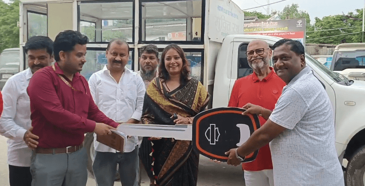 महापौर गरिमा देवी सिकारिया की हर घर में चर्चा, शव वाहन नगर निगम को सौंपा...