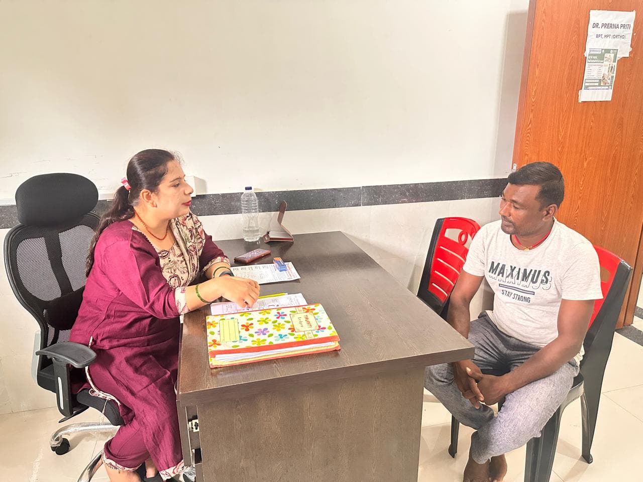 प्रकाश मल्टीस्पेशलिटी हॉस्पिटल में मुफ्त स्वास्थ्य जांच शिविर आयोजित, 125 से अधिक मरीज़ों का इलाज कर दिया गया परामर्श