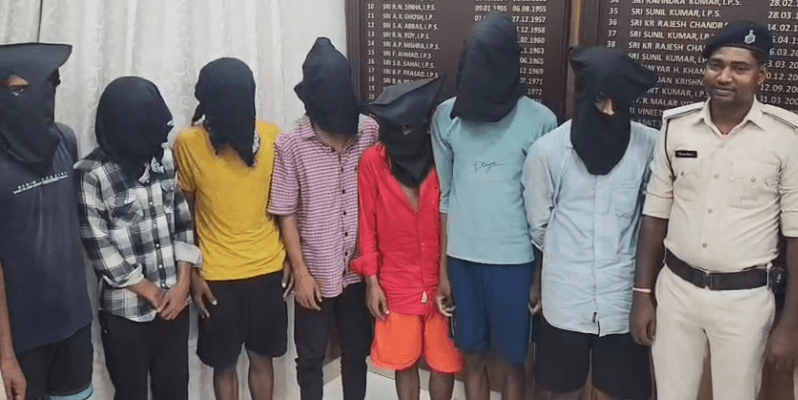 पटना में लूटकांड का खुलासा, 7 अपराधी गिरफ्तार...