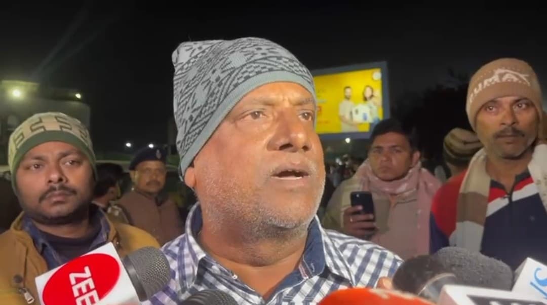 इंजीनियर ने की थी खुदकुशी परिजन अस्थिकलश लेकर पहुंचे पटना