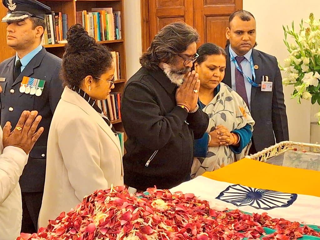 मनमोहन सिंह के निधन पर झारखंड में 'मन' उदास, हेमंत सोरेन ने दी श्रद्धांजलि...