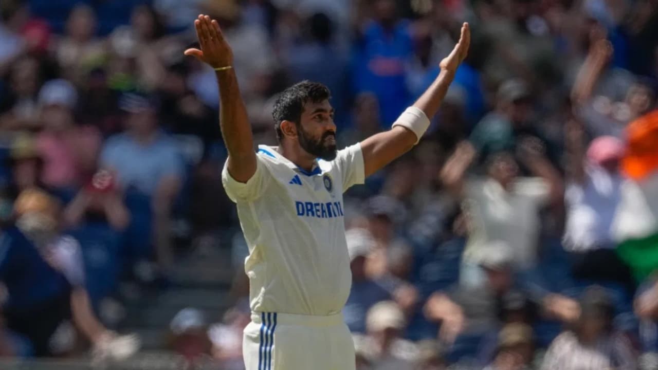 जसप्रीत बुमराह ने मचा दिया गर्दा, सबसे तेज 200 टेस्ट विकेट लेने वाले भारतीय गेंदबाज बने
