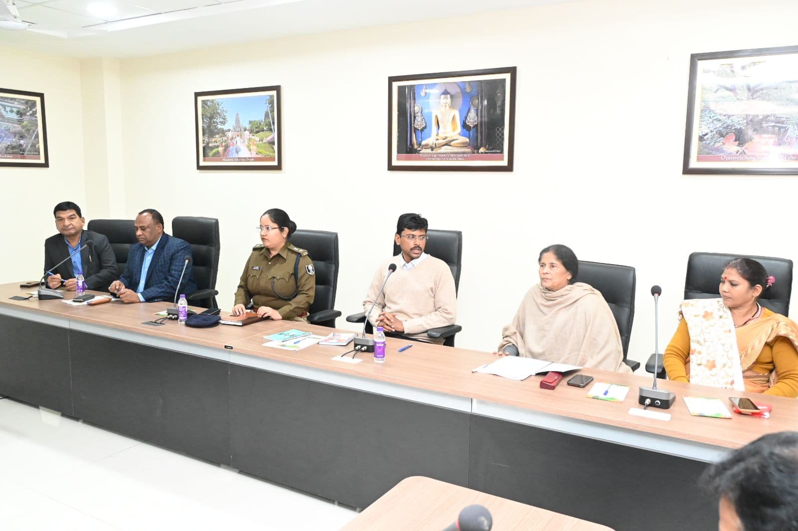 पर्यटन सीजन में बेहतर इंतजाम को लेकर बोधगया में विशेष बैठक..