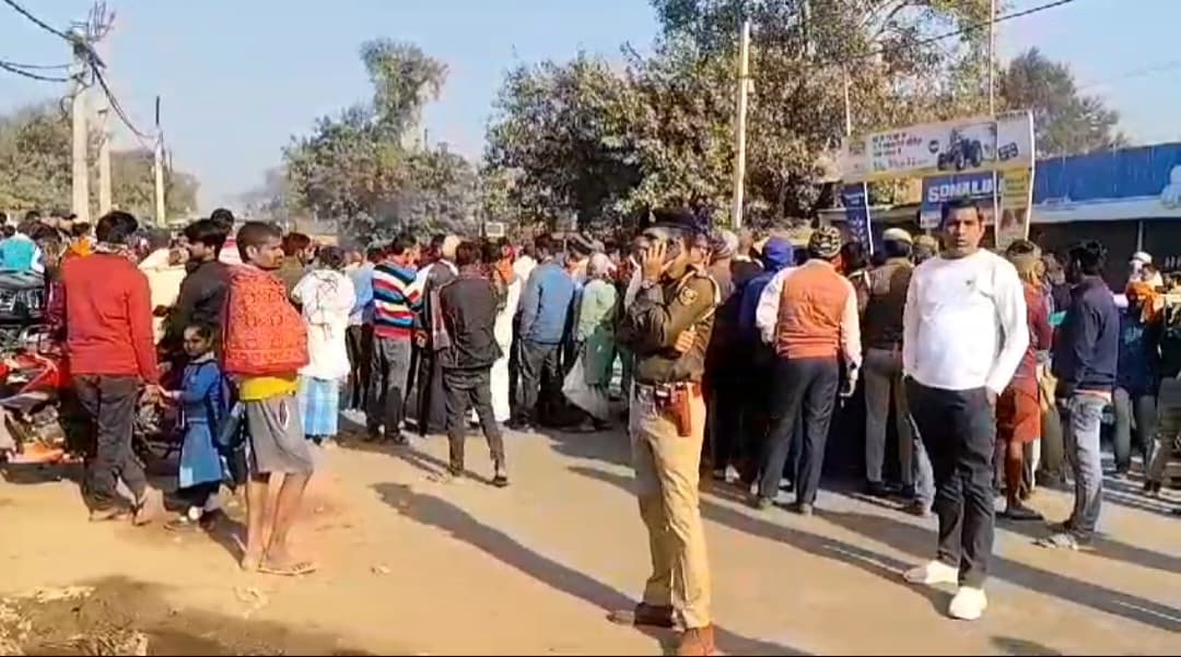 पटना में छड़ दुकानदार की हत्या, विरोध में सड़क पर उतरे लोग..