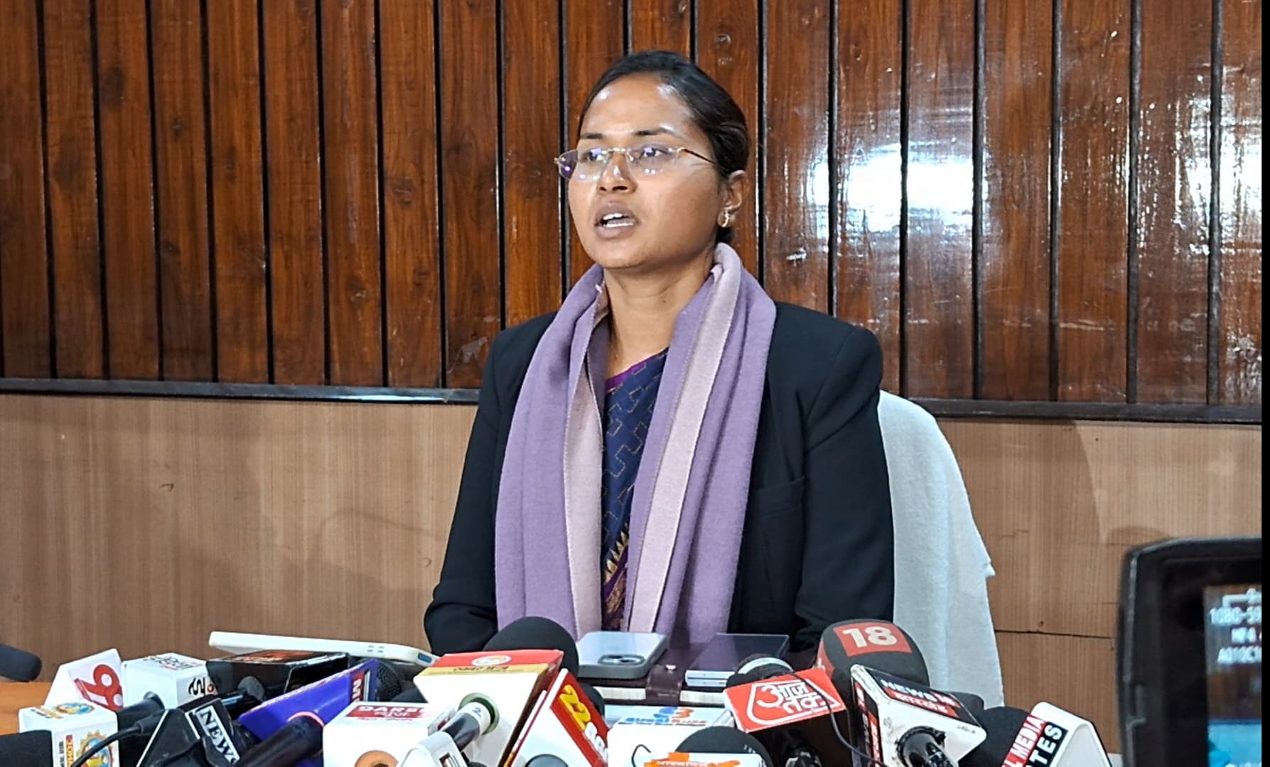 झारखंड मे केंद्र सरकार की योजनाओं को इंट्री लेने से पहले पास करनी होगी झारखंड मंत्रालय की परीक्षा