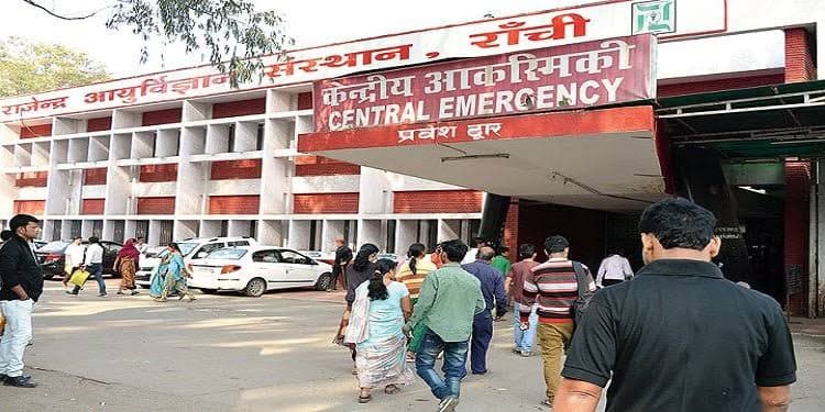 रिम्स की बदहाली पर फूटा स्वास्थ्य मंत्री का गुस्सा, जल्द सुधार करने के दिए निर्देश...