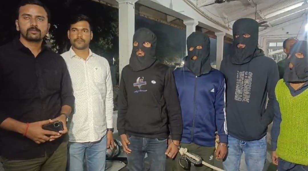 सहरसा पुलिस ने 50-50 हजार के इनामी कुख्यात अपराधी को पकड़ा..