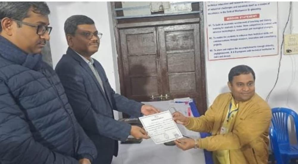 केके पाठक से लोहा लेने वाले बंशीधर ब्रजवासी ने जीता MLC उपचुनाव, NDA और INDIA गठबंधन को दिया बड़ा झटका..