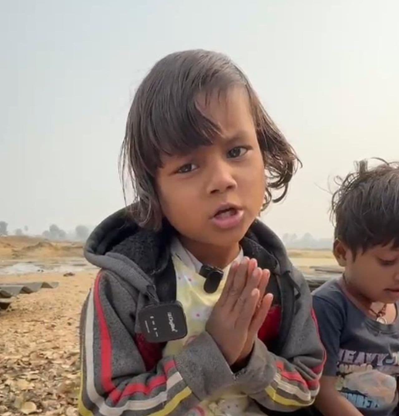 “नीतीश चाचा, हम लोगों का घर मत तोड़ो, हम पढ़ना चाहते हैं” — शेरघाटी से मासूम की आवाज़