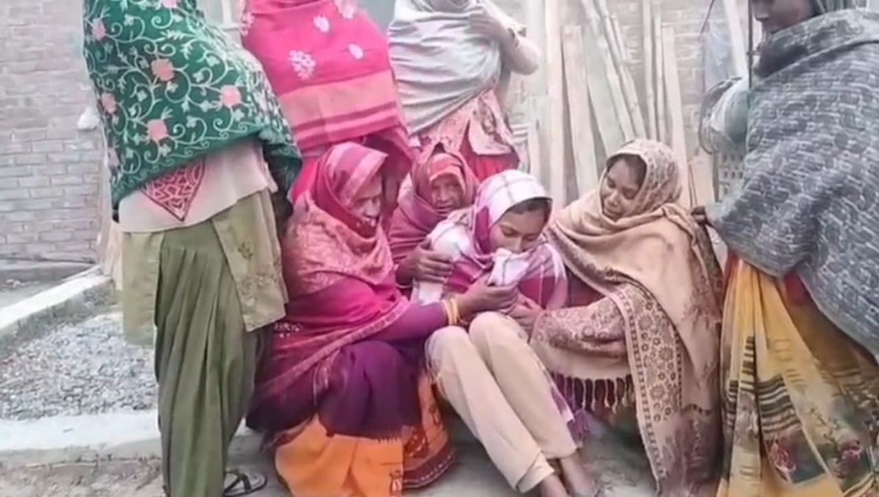 बेख़ौफ़ अपराधियों ने जदयू नेता को गोलियों से भूना..., पुलिस ने दिया सख्त कार्रवाई का आश्वासन...