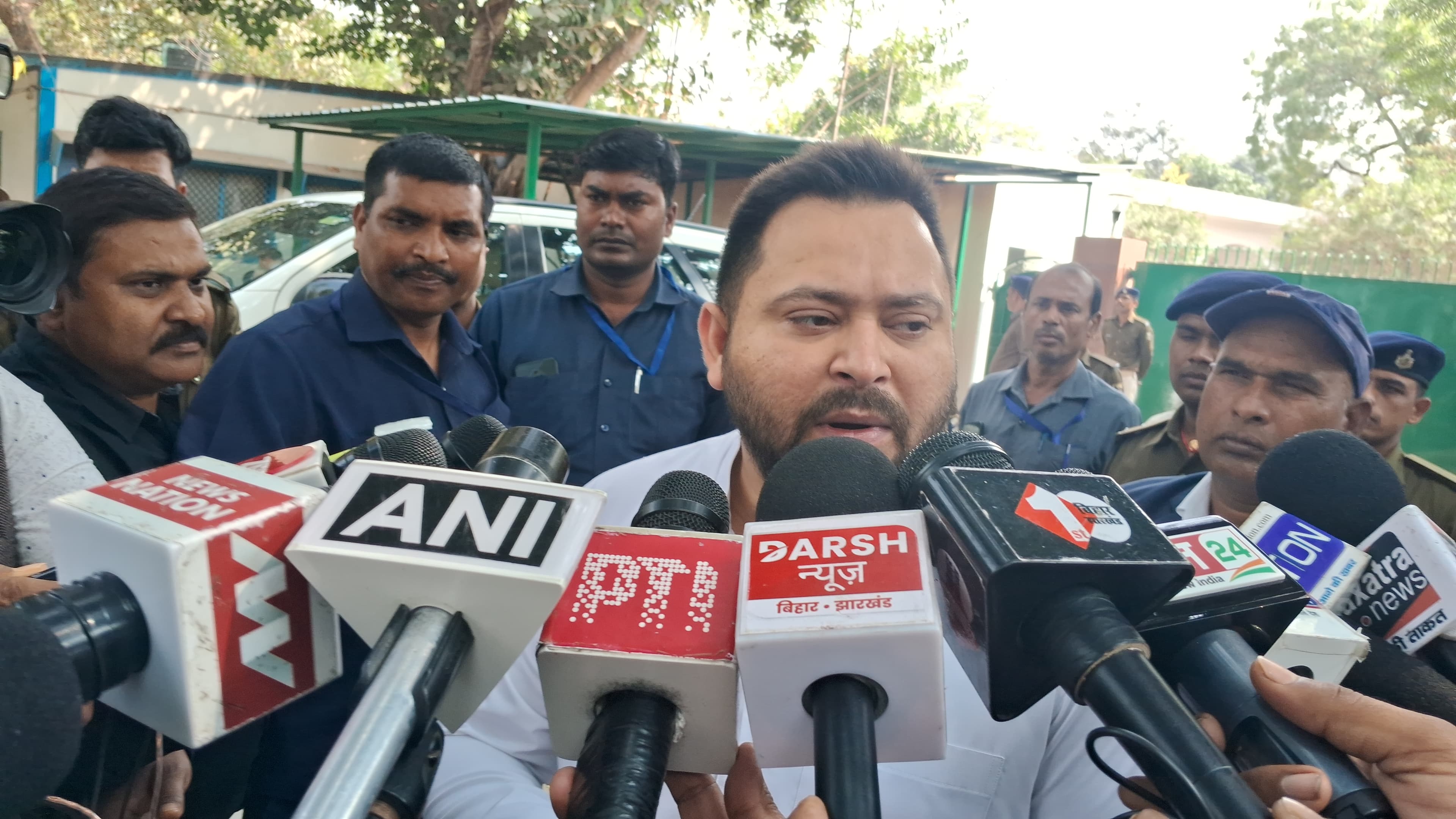 नेता प्रतिपक्ष तेजस्वी यादव का बयान