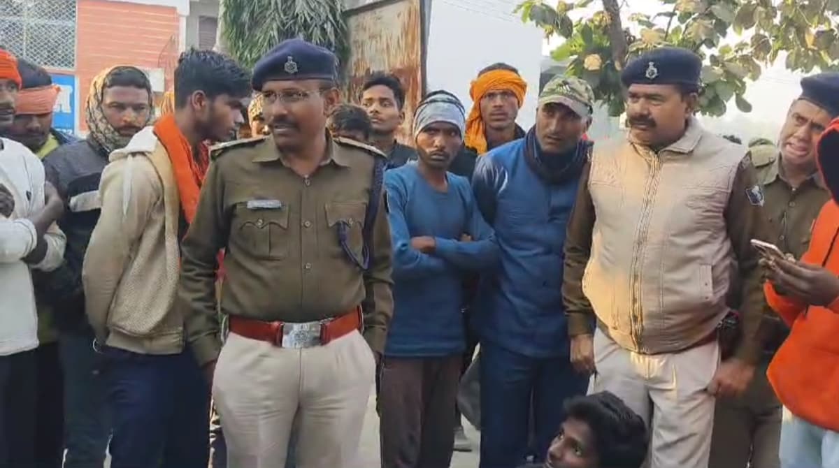 नवादा में मरीज की मौत के बाद निजी क्लीनिक में तोड़फोड़ और हंगामा..