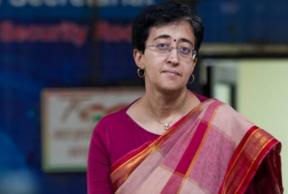 BREAKING: दिल्ली की मुख्यमंत्री आतिशी ने अपने पद से दिया इस्तीफा..