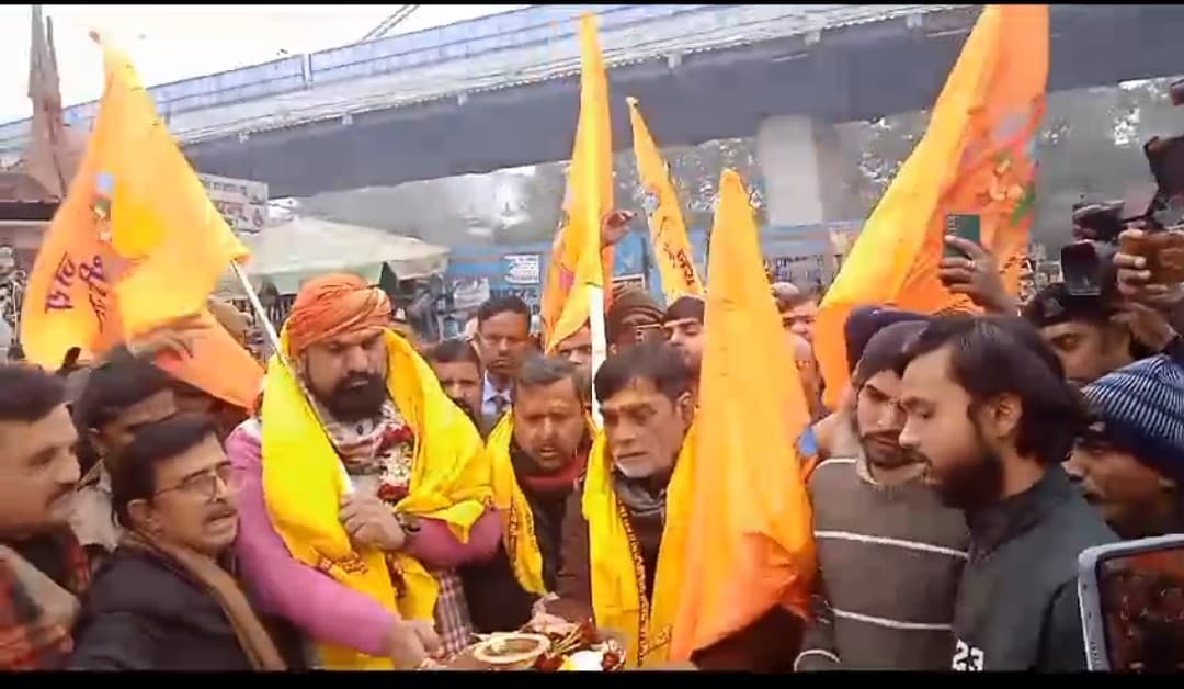 बीजेपी के द्वारा रथ किया गया रवाना