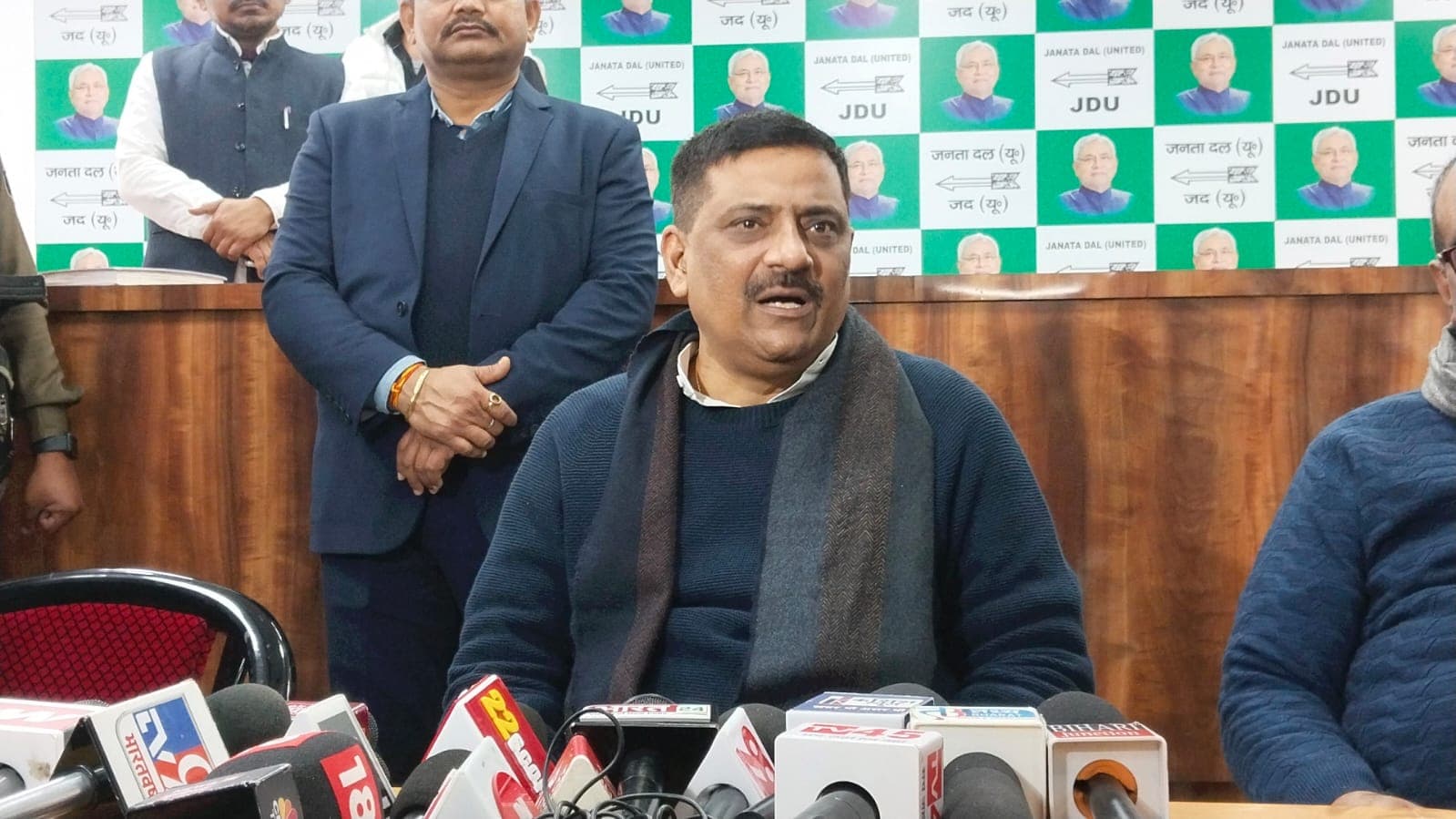 INDIA गठबंधन में सीट शेयरिंग जल्द नही होना चिंता का विषय,मंत्री संजय झा