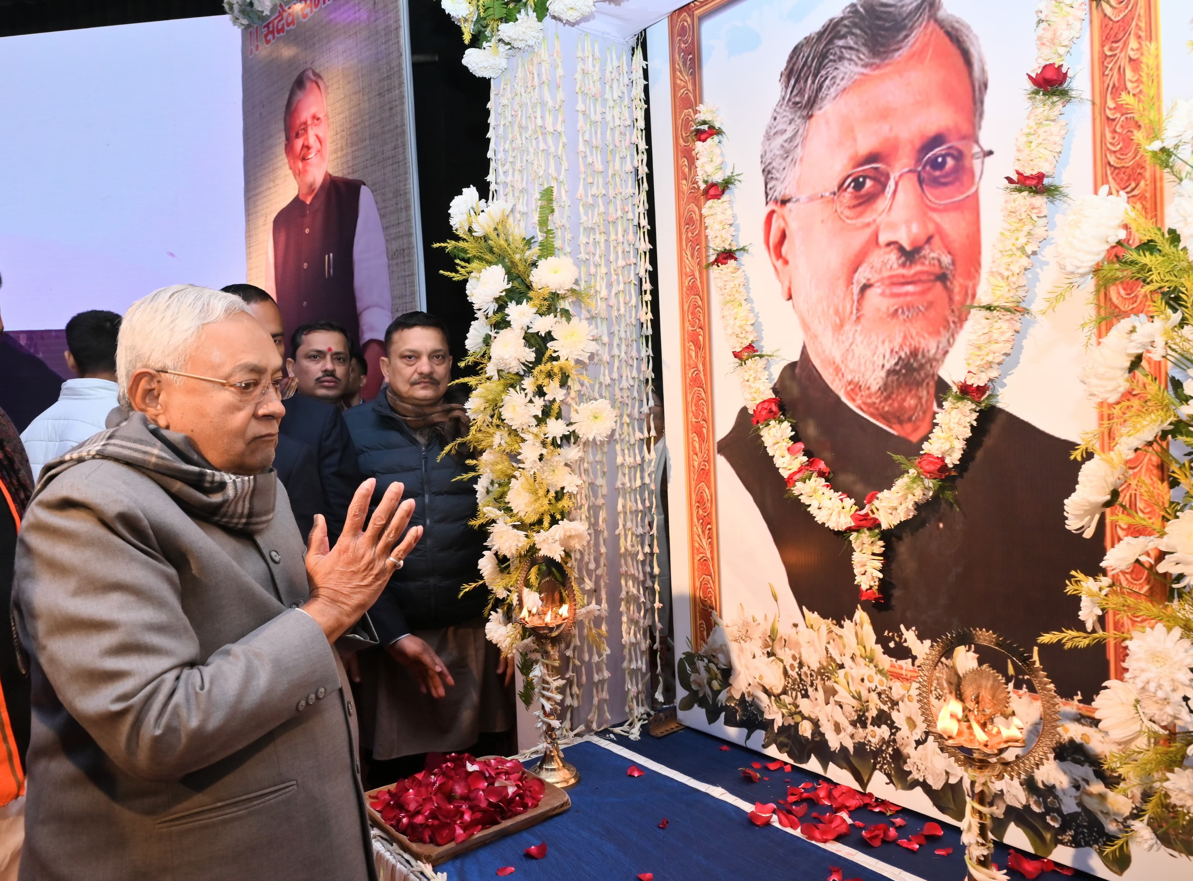 सीएम नीतीश कुमार ने स्व सुशील मोदी के जयंती पर दिए श्रद्धांजलि