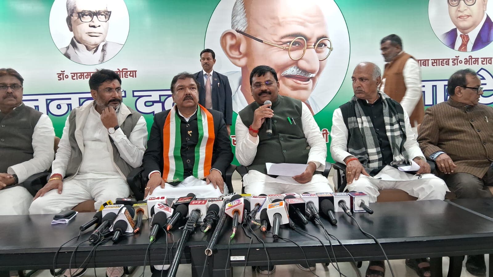 एनडीए को मिल रहा है आम जनों का पूर्ण समर्थन:उमेश कुशवाहा