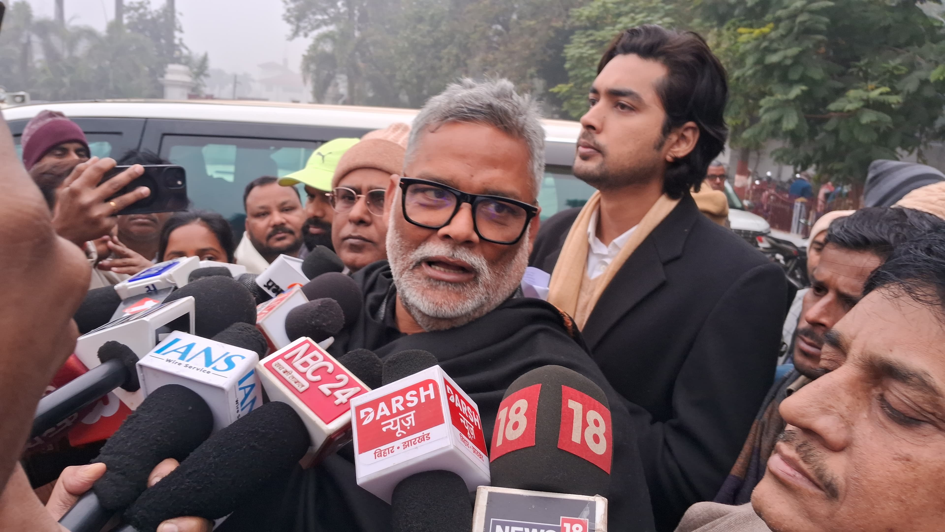 संसद पप्पू यादव बीपीएससी मुद्दे को लेकर मिले राजपाल से