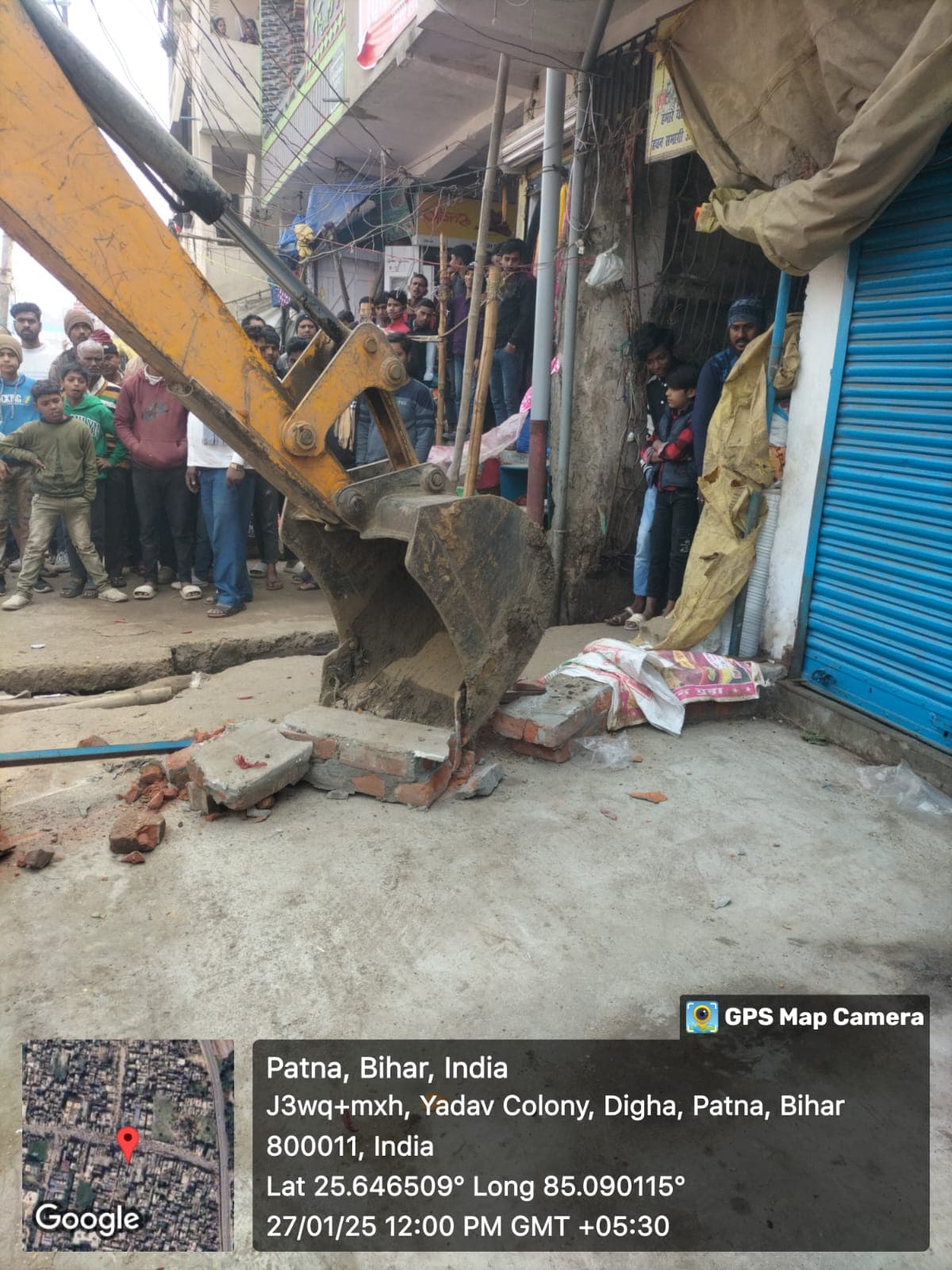 प्रमंडलीय आयुक्त के निर्देश पर अतिक्रमणकारियों से किया गया 69,400 रुपया जुर्माना