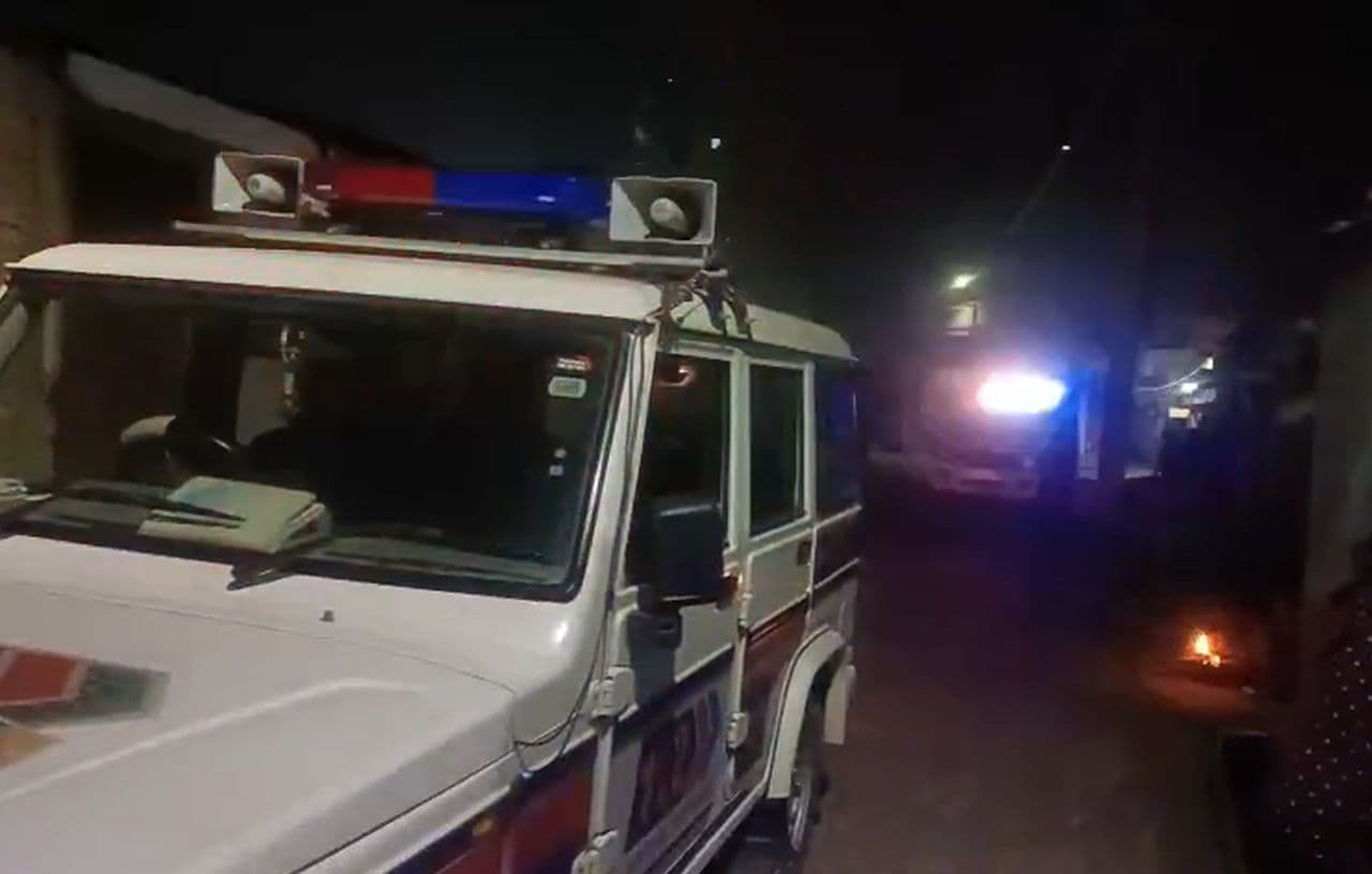 बाढ़ थाना क्षेत्र में ताबड़तोड़ फायरिंग, लोग दहशत में – कौन हैं अपराधी?