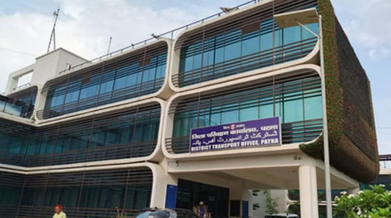 निजी गाड़ी से करना चाहते हैं कमाई तो है बिल्कुल आसान, आपको करना होगा बस इतना काम..