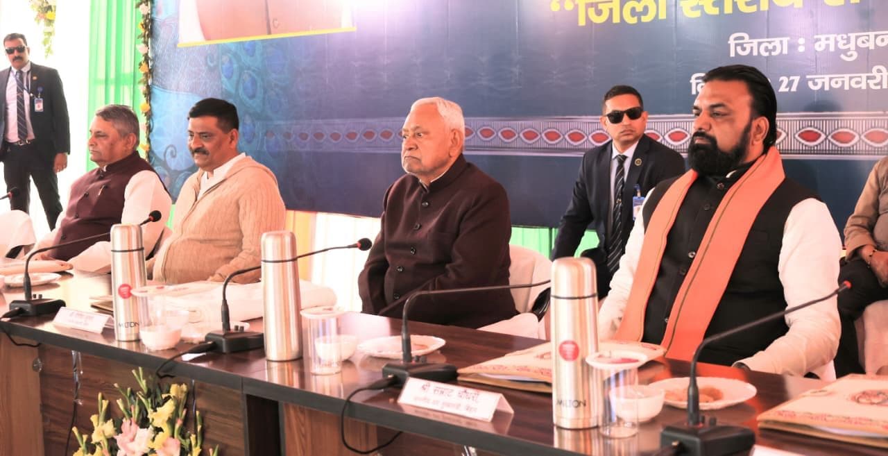 प्रत्येक प्रखण्ड में आदर्श विद्यालय एवं डिग्री कॉलेज खोला जायेगा- मुख्यमंत्री