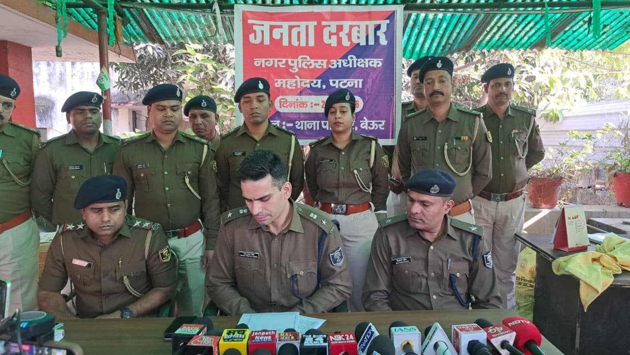 पटना में लॉरेंस बिश्नोई गैंग की दस्तक, पुलिस ने तीन किए गिरफ्तार