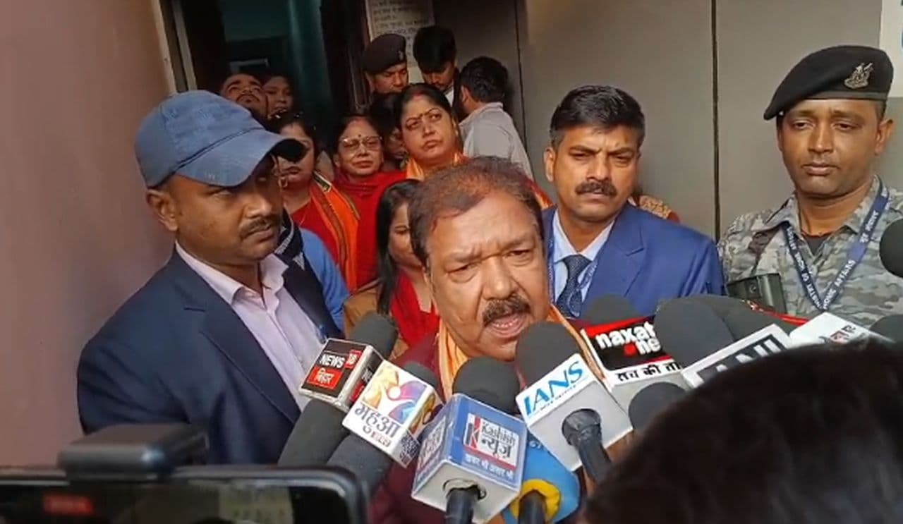 JNU में देश विरोधी नारे को लेकर मंत्री दिलीप जायसवाल ने दिया बड़ा बयान, कहा 'ऐसे लोगों को तो..'