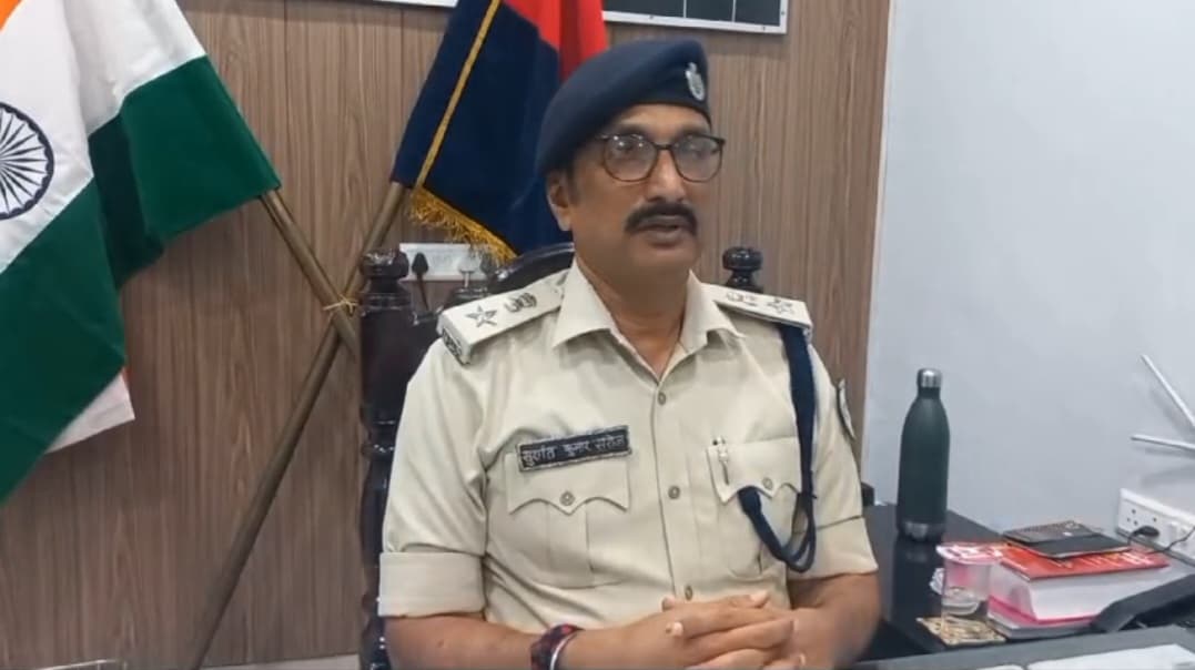 प्रेम-प्रसंग में महिला के घर में घुसा प्रेमी,तो आक्रोशित लोगों ने नंगा करके पिटाई कर दी