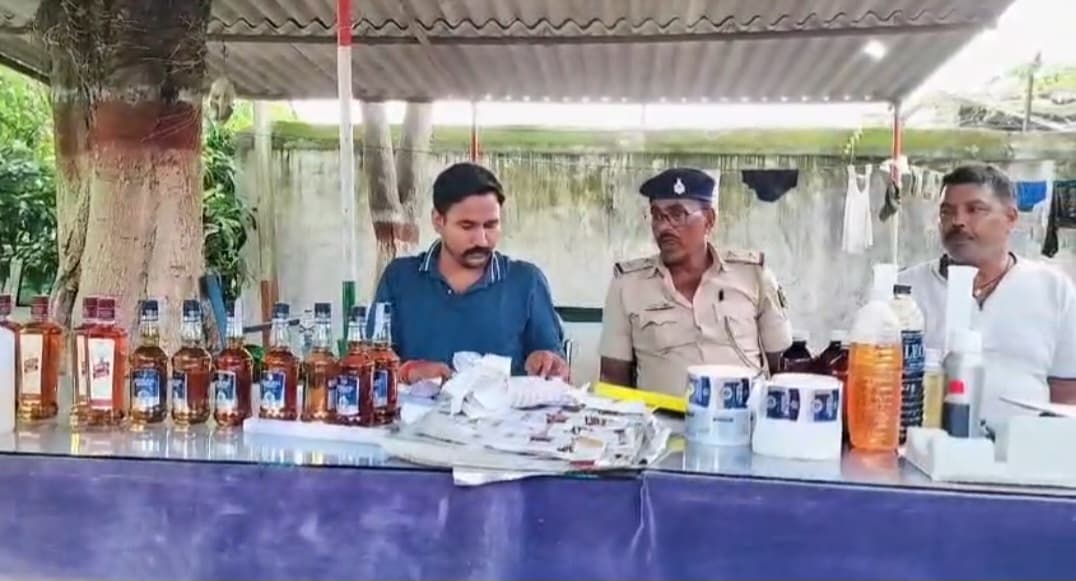 शराबबंदी वाले बिहार में विदेशी शराब की फैक्ट्री..