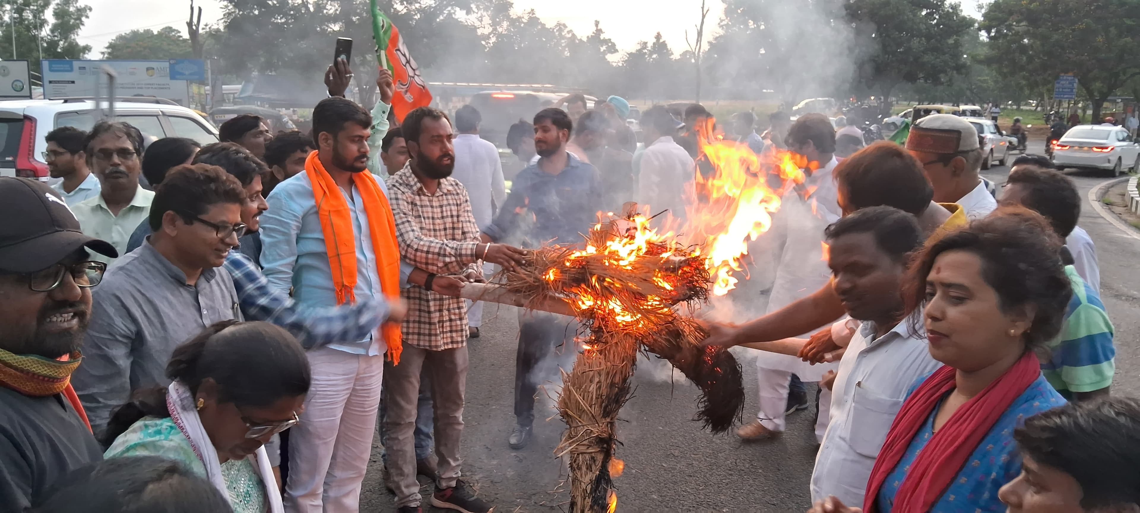 झारखंड में युवा सहायक पुलिसकर्मियों की आवाज़ को लाठी से कुचलना चाहती है हेमंत सरकार- भाजयुमो