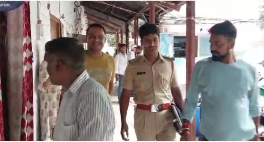 पटना पुलिस ने 25 हज़ार के इनामी अपराधी को दिल्ली से किया गिरफ्तार