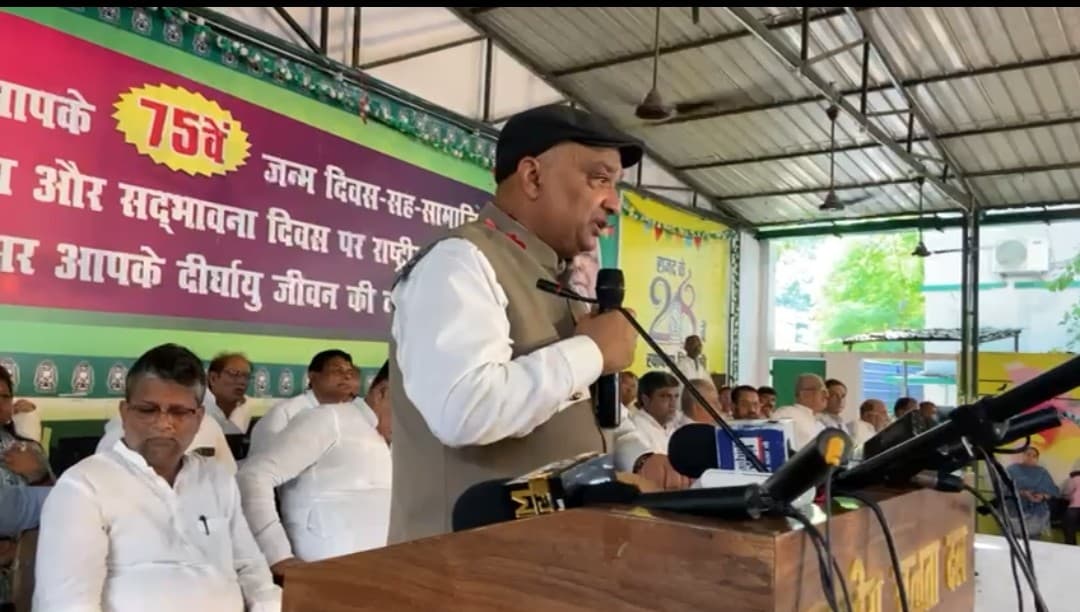 राजद नेता सुनील सिंह नीतीश कुमार को बेईमान बताया