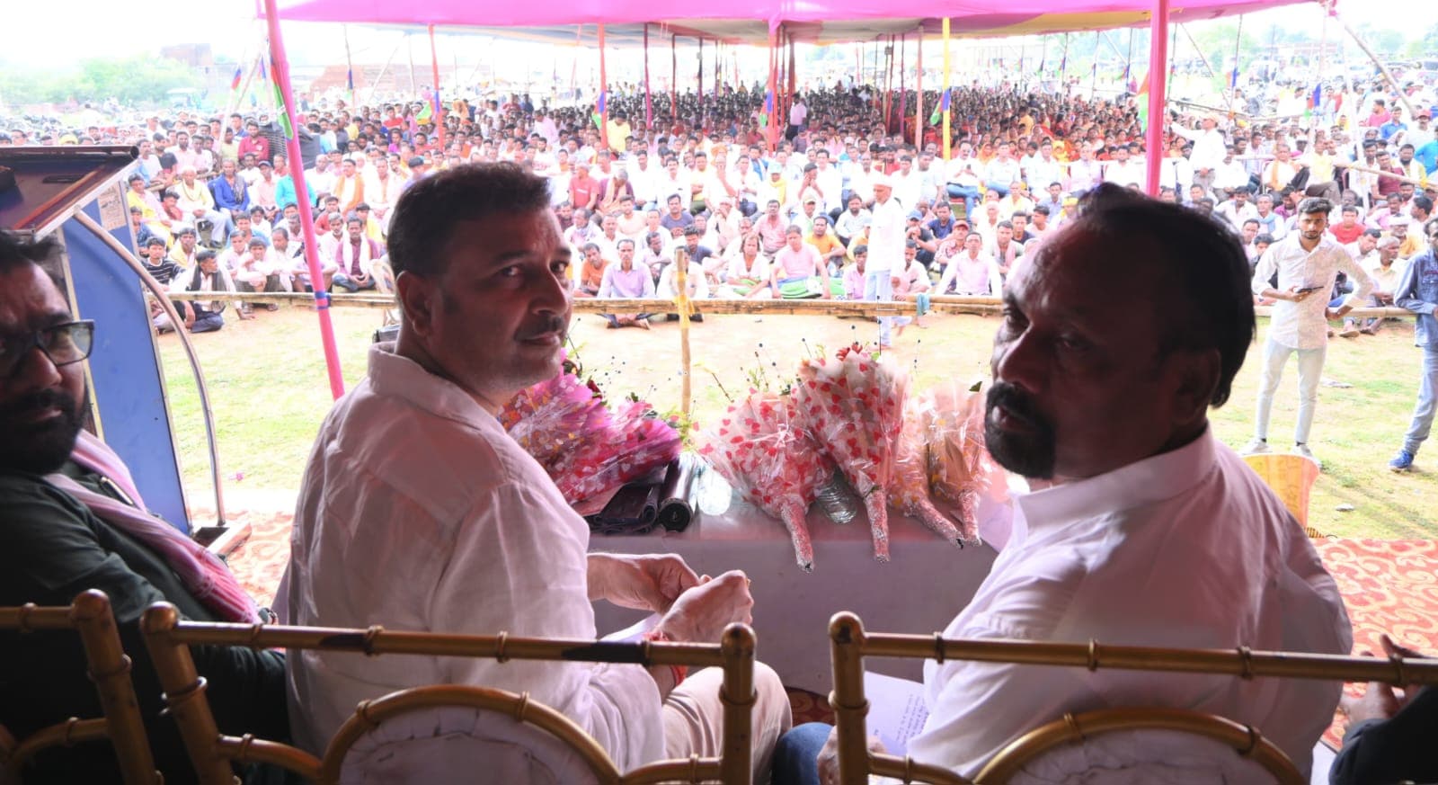 जनता ने सरकार को मौका दिया और सरकार ने सिर्फ धोखा दिया : सुदेश महतो, रांची में आयोजित मिलन समारोह में कई युवाओं ने थामा आजसू पार्टी का दामन....