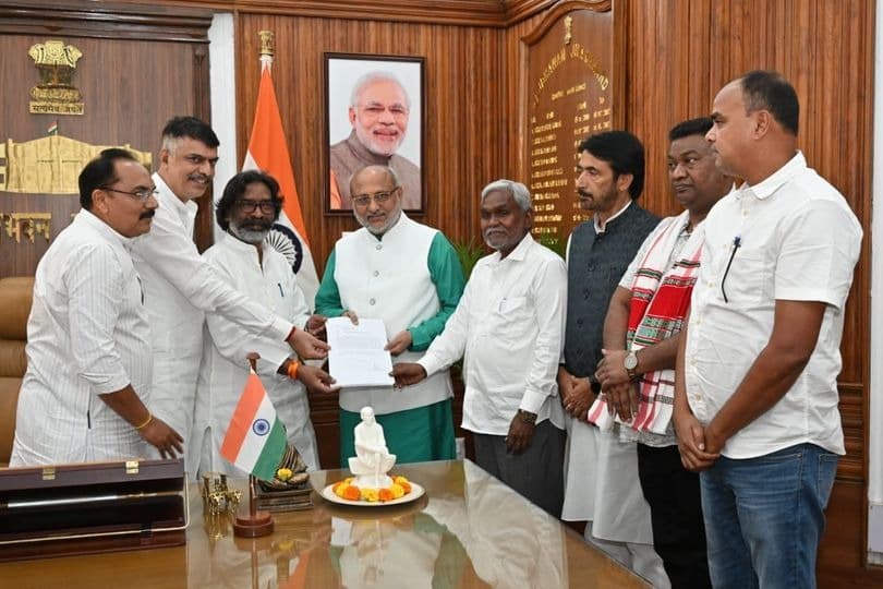 झारखंड में सत्ता परिवर्तन,कल फिर से मुख्यमंत्री पद की शपथ लेंगे हेमंत सोरेन..