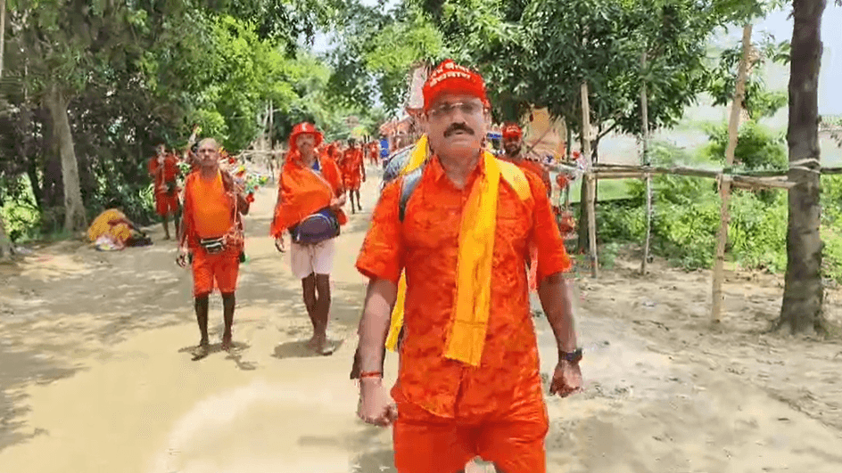 झारखंड के पूर्व DGP बाबाधाम हुए रवाना, बिहार सरकार की व्यवस्थाओं को जमकर सराहा...