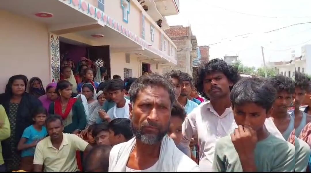 कुवैत से मृतक का शव पहुंचा गोपालगंज, अंतिम दर्शन के लिए उमड़ी भीड़